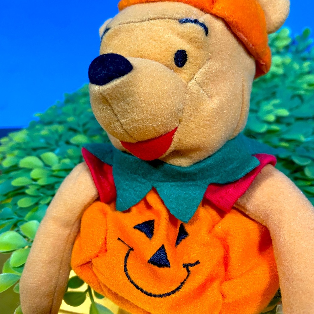 DISNEY STORE EXCLUSIVE NWT VTG HALLOWEEN PUMPKIN WINNIE THE POOH MINI BEABN BAG - Picture 1 of 11